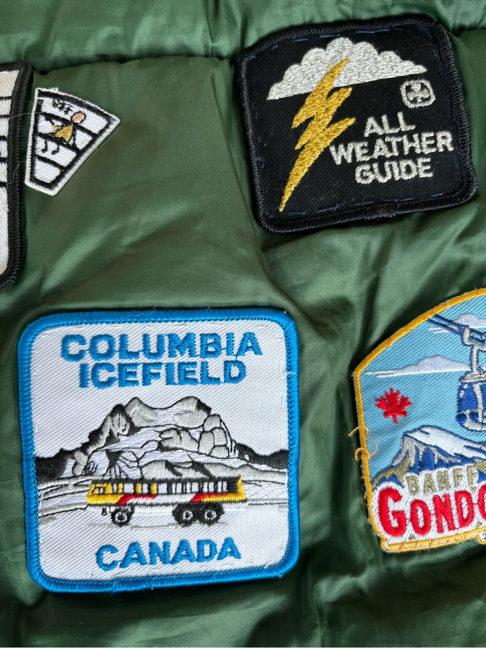 Vintage Northern Escape Sleeping Bag 20+ Rare Girl Guides Canada Travel Patches - Picture 10 of 16